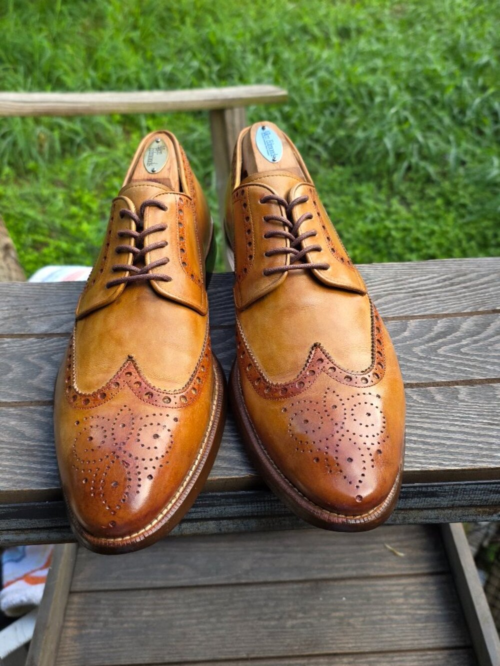 Magnanni 9.5 M Tan Wingtip Derby Leather Mens Dress Shoes